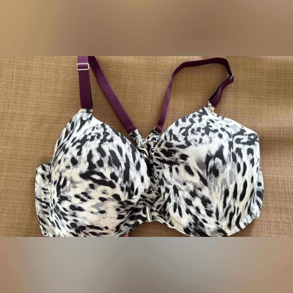 34DD front clasp bra